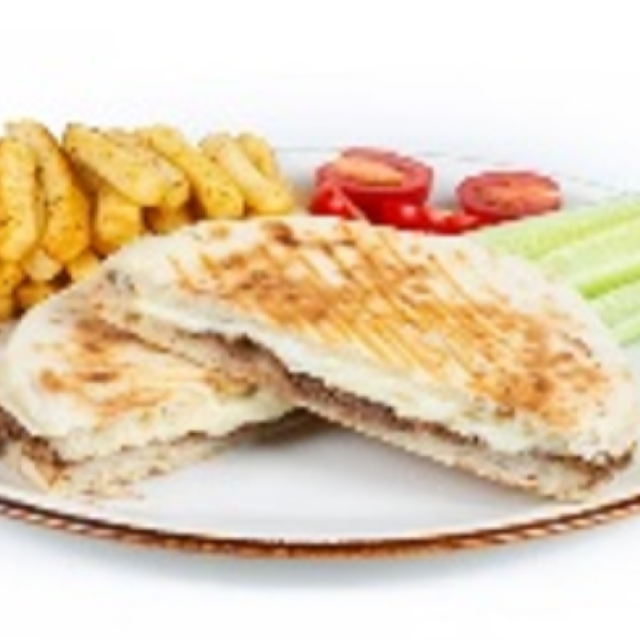 Kavurmalı Kaşarlı Bazlama Tost